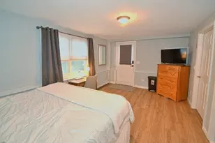 24 1st St, Amesbury, MA 01913 - Photo 32