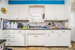 179 Carver, Springfield, MA 01108 - Photo 8