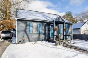 179 Carver, Springfield, MA 01108 - Photo 2