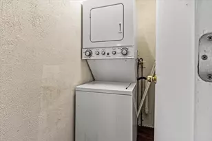 335 Washington St, Haverhill, MA 01832 - Photo 10