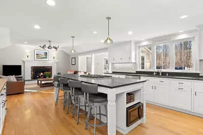 32 Alderbrook Dr, Topsfield, MA 01983 - Photo 8