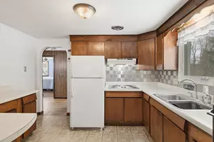 144 Almon Ave, West Springfield, MA 01089 - Photo 14