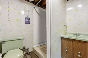 253 W Squantum St, Quincy, MA 02171 - Photo 32