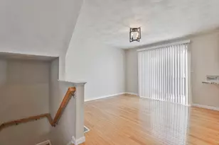 34 Groveland Commons Way, Groveland, MA 01834 - Photo 12