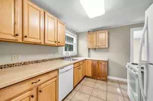 33 Emerson Rd, Longmeadow, MA 01106 - Photo 16