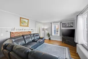 45 Lowell St, Woburn, MA 01801 - Photo 4