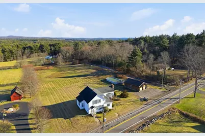 521 North Liberty Street, Belchertown, MA 01007 - Photo 36