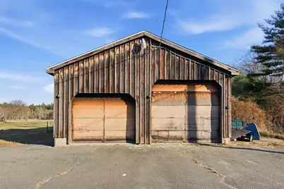 521 North Liberty Street, Belchertown, MA 01007 - Photo 30