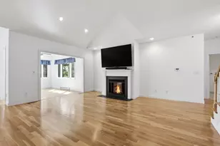 22 Highland Rd, Westford, MA 01886 - Photo 8