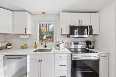 183 Ventura, Ludlow, MA 01056 - Photo 16