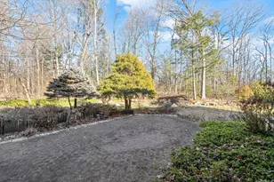 64 Oak Hill Rd, Worcester, MA 01609 - Photo 6