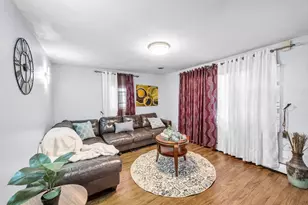 63 Lawton St, Springfield, MA 01109 - Photo 16