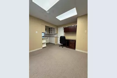 1106 Pleasant Street, Worcester, MA 01602 - Photo 20