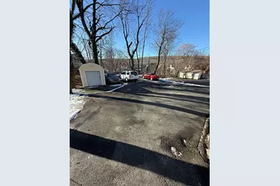 1106 Pleasant Street, Worcester, MA 01602 - Photo 10