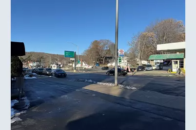 1106 Pleasant Street, Worcester, MA 01602 - Photo 8