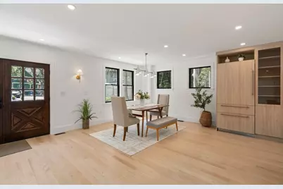 216 Aspinwall Ave #3, Brookline, MA 02446 - Photo 4