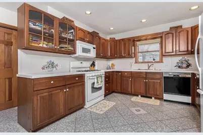 8 Castle Rd, Nahant, MA 01908 - Photo 12