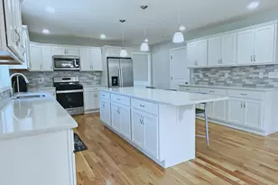 25 D Amato Wy, Agawam, MA 01001 - Photo 1