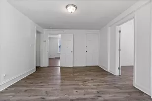 8 Delaware St, Worcester, MA 01603 - Photo 8