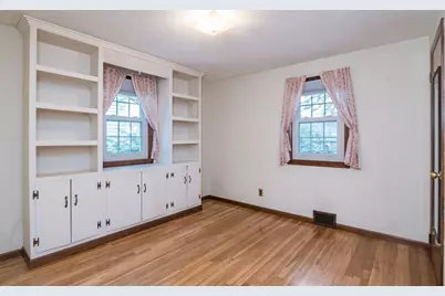 17 Randall Street, Chicopee, MA 01013 - Photo 16