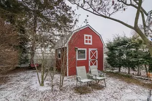 17 Randall St, Chicopee, MA 01013 - Photo 28