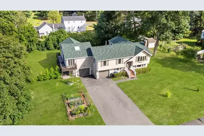 9 Oak Drive, Plainville, MA 02762 - Photo 2