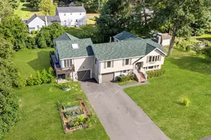 9 Oak Dr, Plainville, MA 02762 - Photo 2