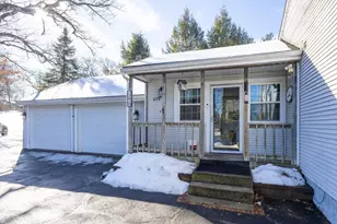 279 S Main St, Hopedale, MA 01747 - Photo 4