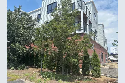 1391 Main Street #304, Walpole, MA 02081 - Photo 2