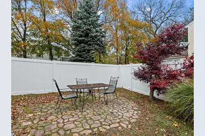 27 Kilby St #27, Woburn, MA 01801 - Photo 6