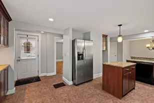 27 Kilby St, Woburn, MA 01801 - Photo 12