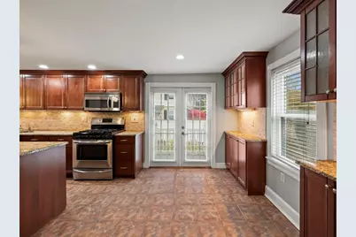 27 Kilby St #27, Woburn, MA 01801 - Photo 8
