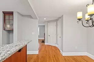 27 Kilby St, Woburn, MA 01801 - Photo 20