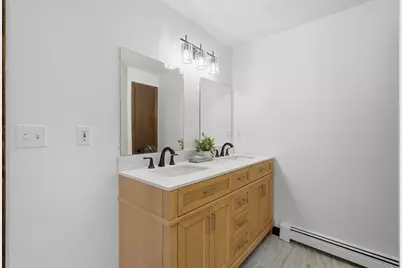 62 Brook St, Dunstable, MA 01827 - Photo 16