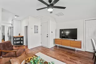 1142 Washington St, Whitman, MA 02382 - Photo 4