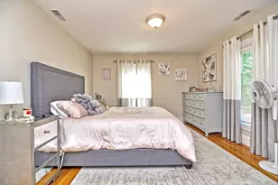 40 Avon St, Wakefield, MA 01880 - Photo 12