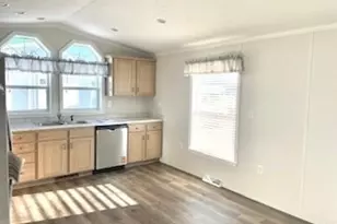 131 Washington St, Foxboro, MA 02035 - Photo 6