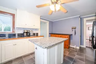 145 Center Rd, Dudley, MA 01571 - Photo 8