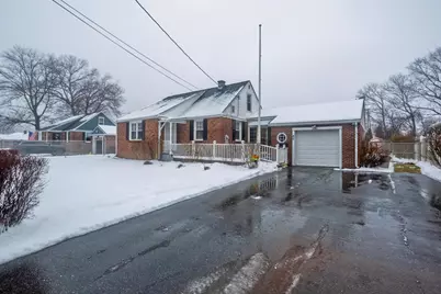 40 Lauzier Terr, Chicopee, MA 01020 - Photo 2
