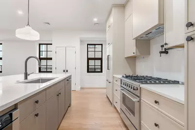 33 Pearl St. #1, Boston, MA 02125 - Photo 4