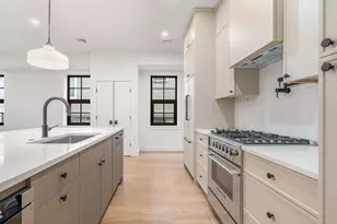 33 Pearl St, Boston, MA 02125 - Photo 4