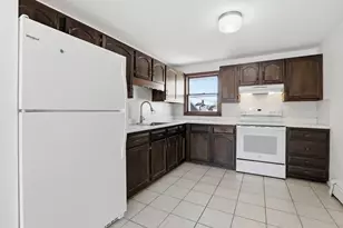 381 S Main St, Haverhill, MA 01835 - Photo 6