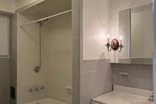 112 Pinckney St, Boston, MA 02114 - Photo 10