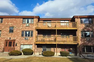 14b Mayberry Dr, Westborough, MA 01581 - Photo 2