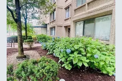 1731 Beacon St #809, Brookline, MA 02445 - Photo 22