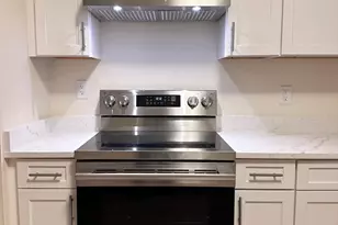 11 Cogswell Ave, Cambridge, MA 02140 - Photo 2