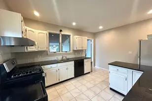 1601 Centre St, Newton, MA 02461 - Photo 2