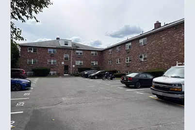 345 Hildreth St #14, Lowell, MA 01850 - Photo 2