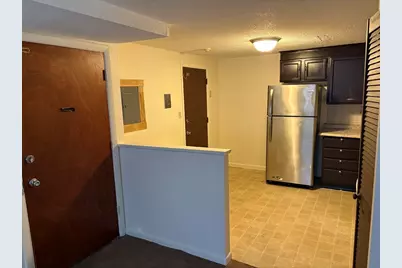 345 Hildreth St #14, Lowell, MA 01850 - Photo 4