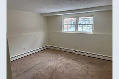 345 Hildreth St #14, Lowell, MA 01850 - Photo 8